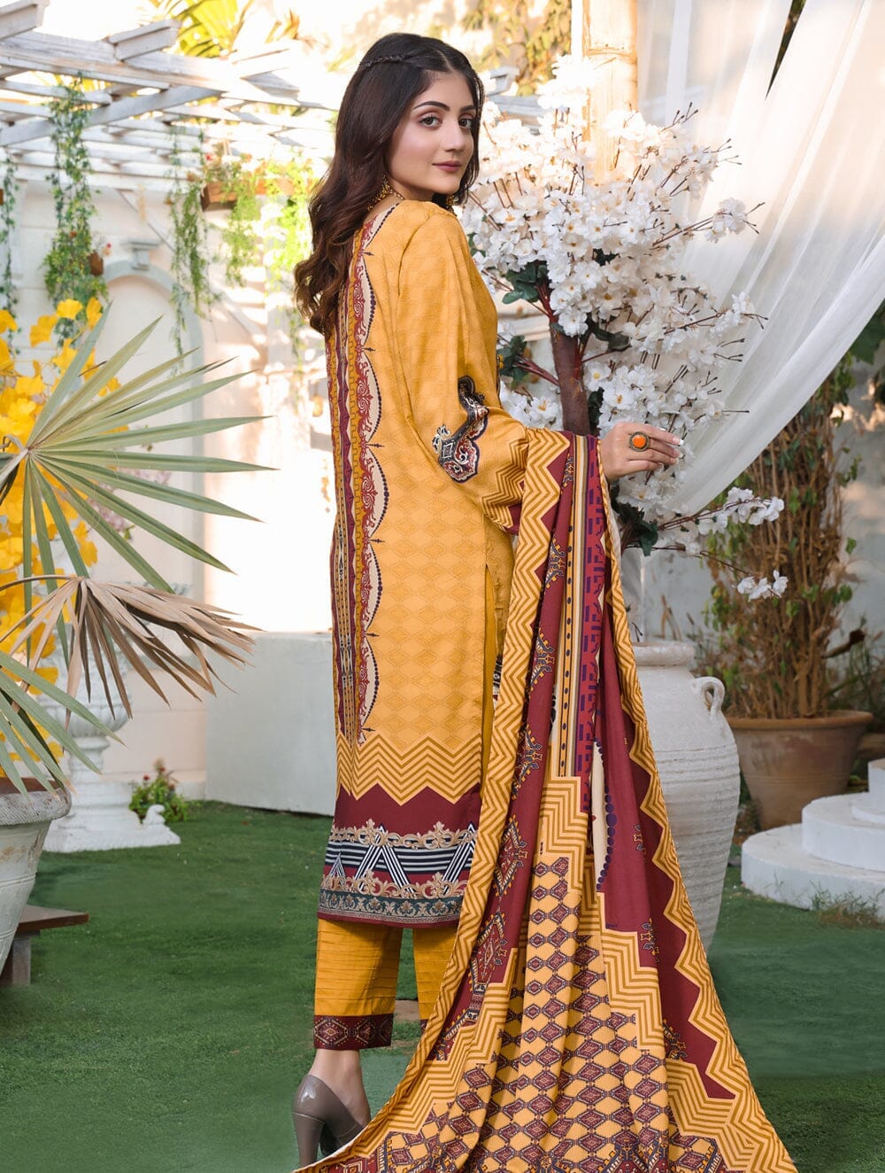Printed Linen Suit with Printed Dupatta KTE-1644 KHAS STORES 